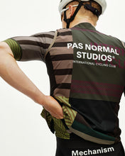 Load image into Gallery viewer, Pas Normal Studios - Mechanism Stow Away Gilet - International Earth