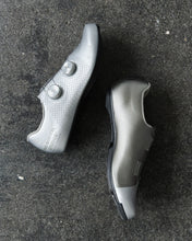 Load image into Gallery viewer, Pas Normal Studios x Fizik - Mechanism Road Shoe - Silver