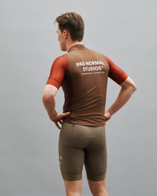 Load image into Gallery viewer, Pas Normal Studios - Mechanism Stow Away Gilet - Bronze