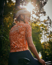Load image into Gallery viewer, Pas Normal Studios - Women's Solitude Late Drop Jersey - Orange