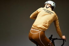 Load image into Gallery viewer, Pas Normal Studios - Stow Away Jacket - Camel
