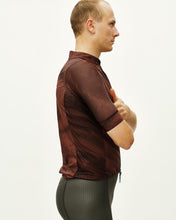 Load image into Gallery viewer, Pas Normal Studios - Stow Away Gilet - AOP Light Brown
