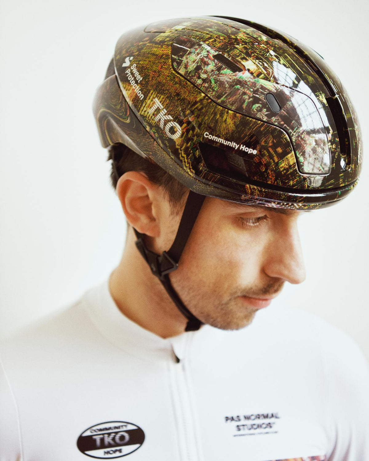 Pas Normal Studios - TKO Falconer Aero 2Vi MIPS PNS Helmet - Human Error Green