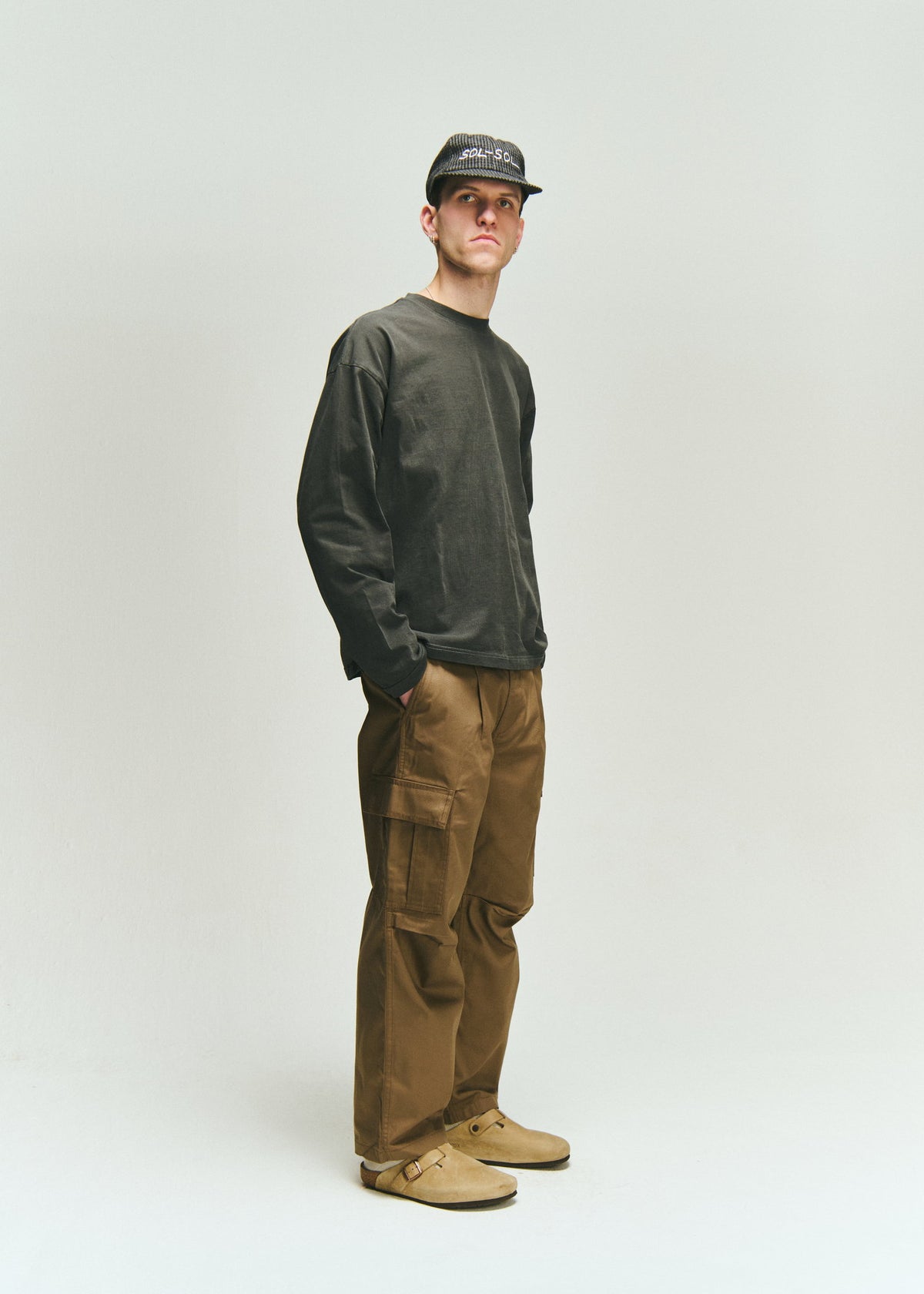 SOL-SOL - Long Sleeve Box T-Shirt - Washed Black