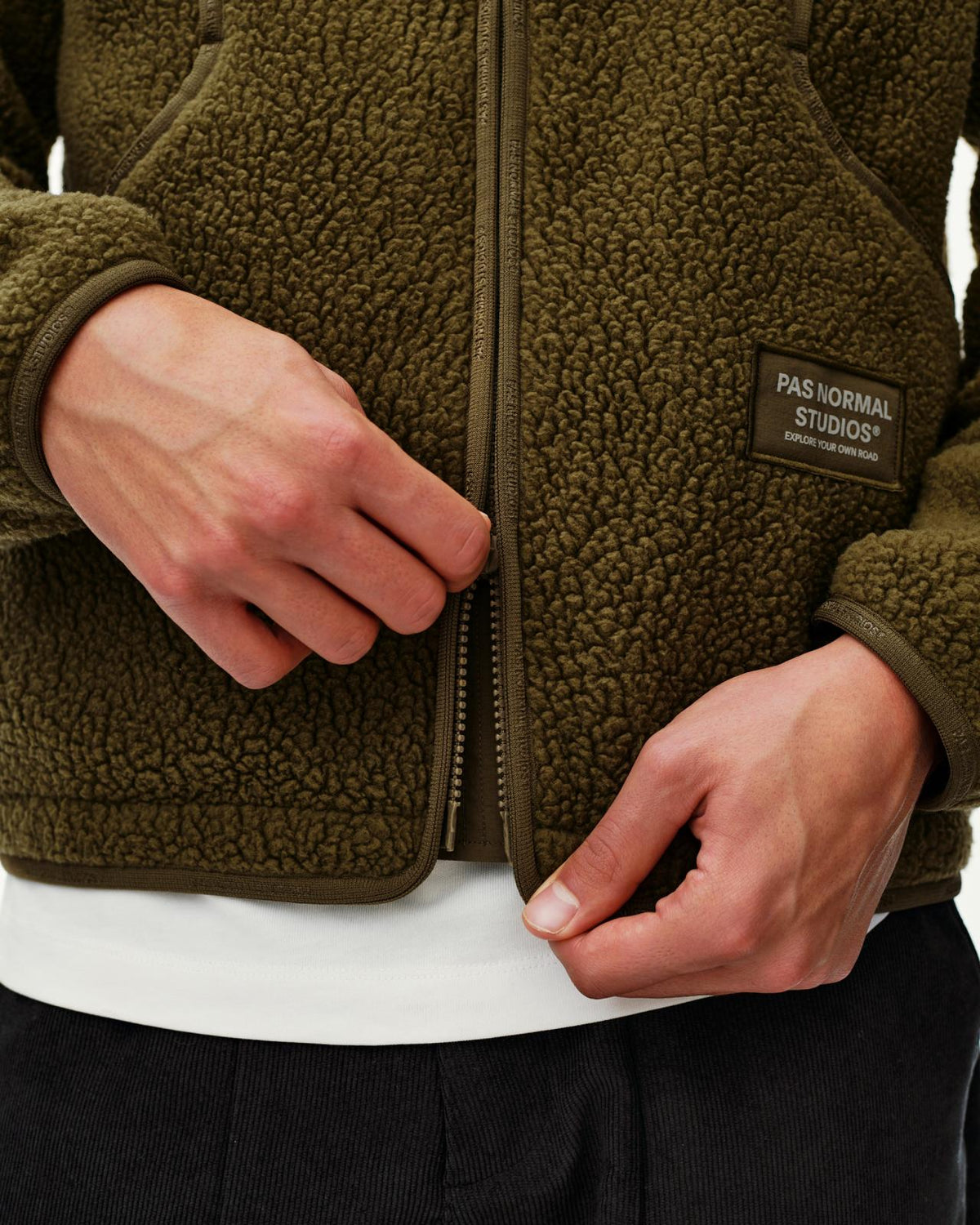 Pas Normal Studios - Off-Race Pile Fleece Jacket - Deep Olive