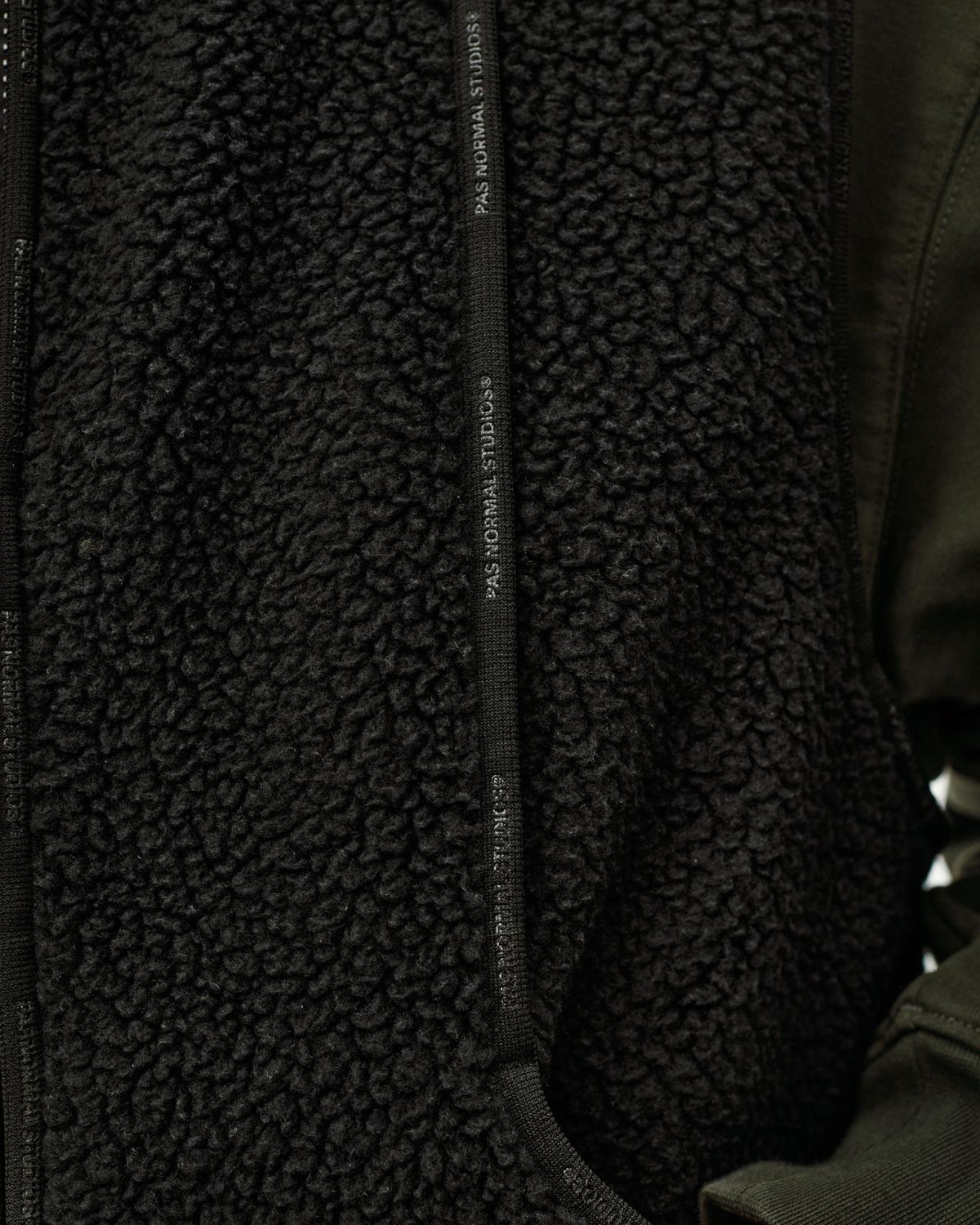 Pas Normal Studios - Off-Race Pile Fleece Vest - Black