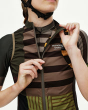 Load image into Gallery viewer, Pas Normal Studios - Women's Mechanism Stow Away Gilet - International Earth
