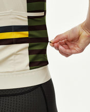 Load image into Gallery viewer, Pas Normal Studios - Women's Mechanism Jersey - International Sand
