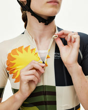 Load image into Gallery viewer, Pas Normal Studios - Women's Mechanism Jersey - International Sand
