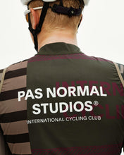 Load image into Gallery viewer, Pas Normal Studios - Mechanism Stow Away Gilet - International Earth
