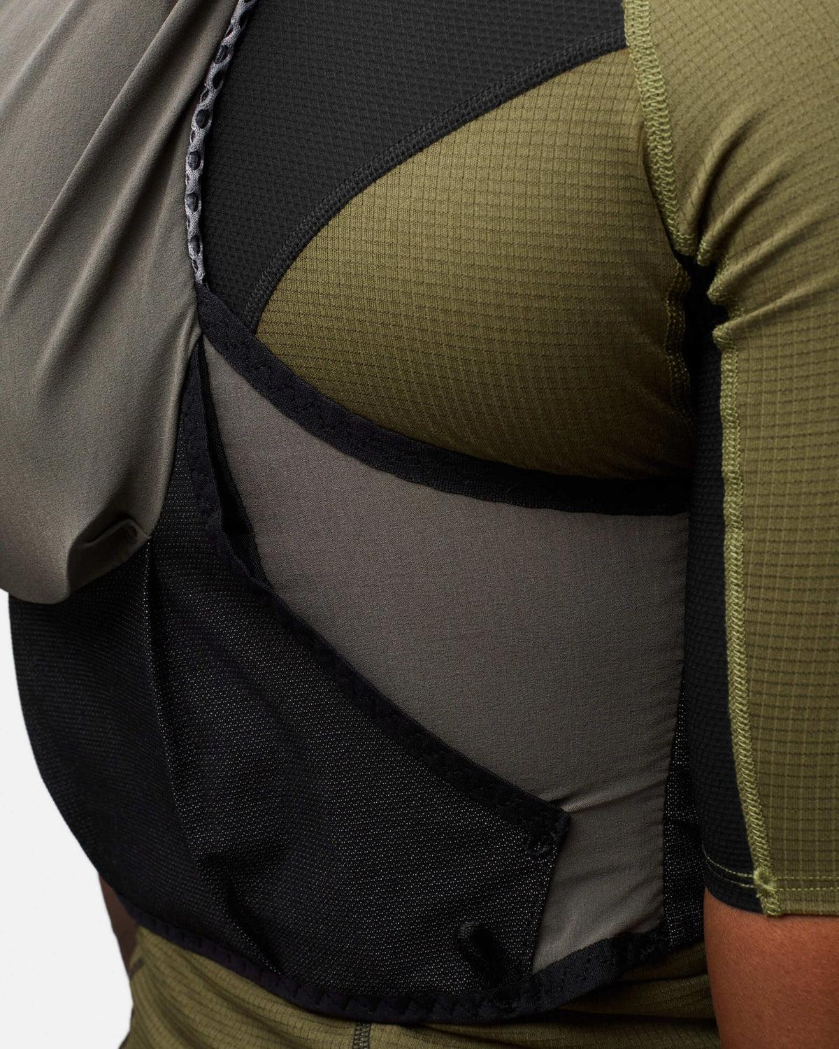 Portal - Passage Cargo Vest - Beluga