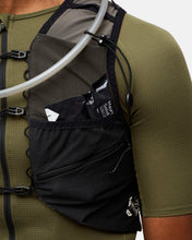 Load image into Gallery viewer, Portal - Passage Cargo Vest - Beluga
