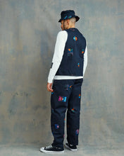 Load image into Gallery viewer, Pas Normal Studios - Off-Race Twill Vest - Charcoal
