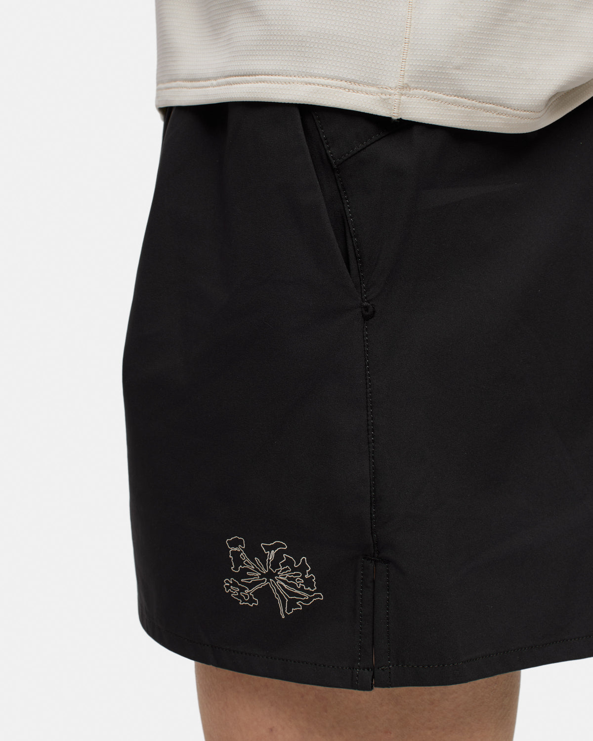 Portal - Marka Liner Short - Black Beauty