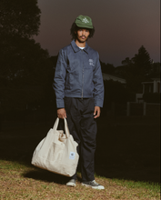Load image into Gallery viewer, Sol Sol - Coach Jacket - Navy/White
