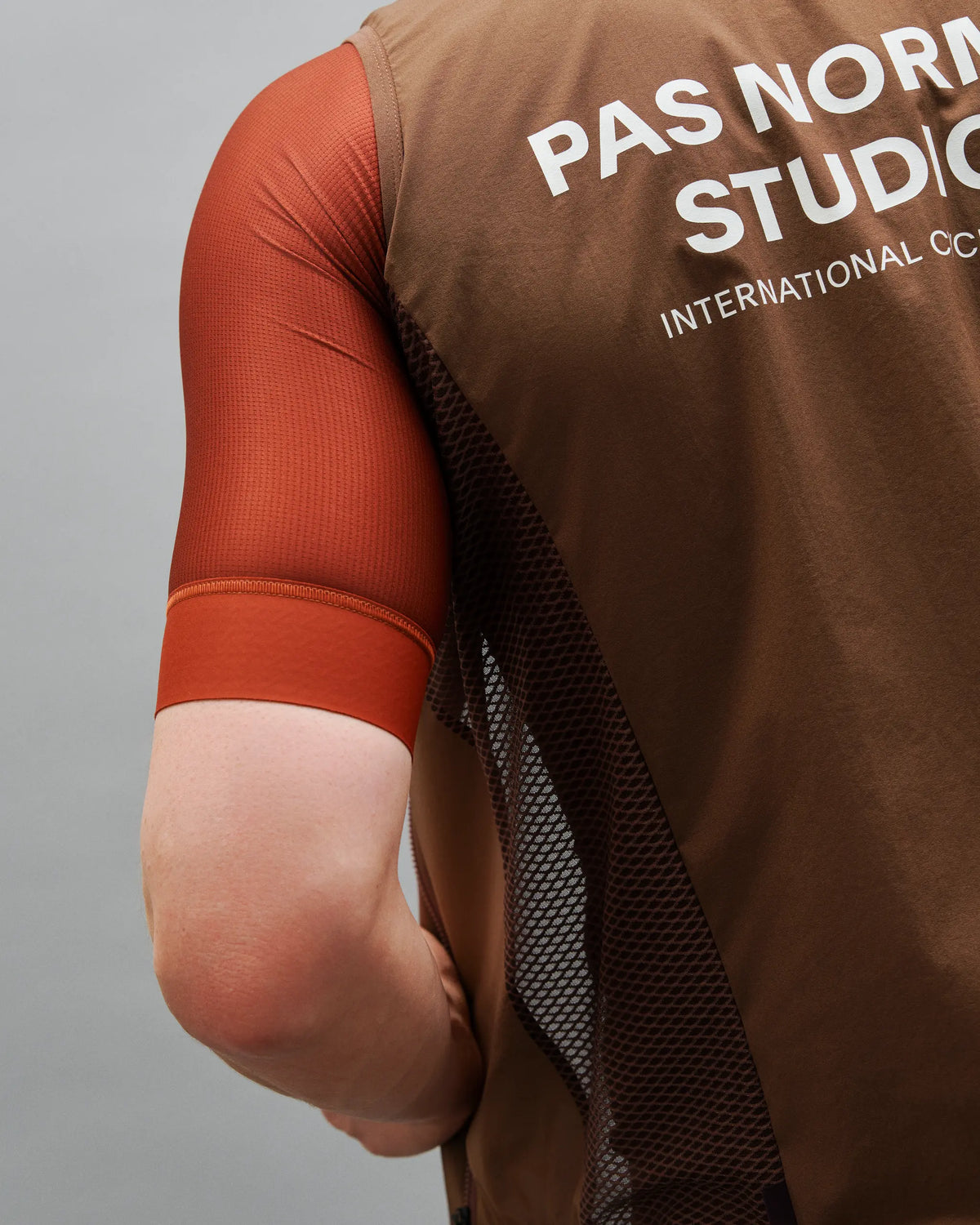Pas Normal Studios - Mechanism Stow Away Gilet - Bronze